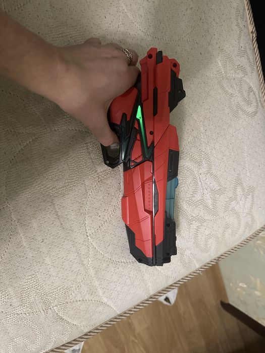 Пістолет іграшковий, якісний, як новий