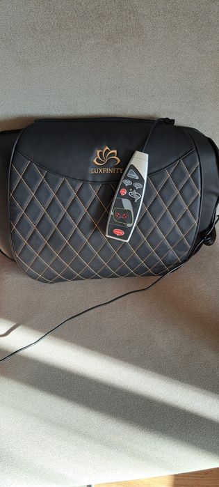 Poduszka masująca Luxfinity
