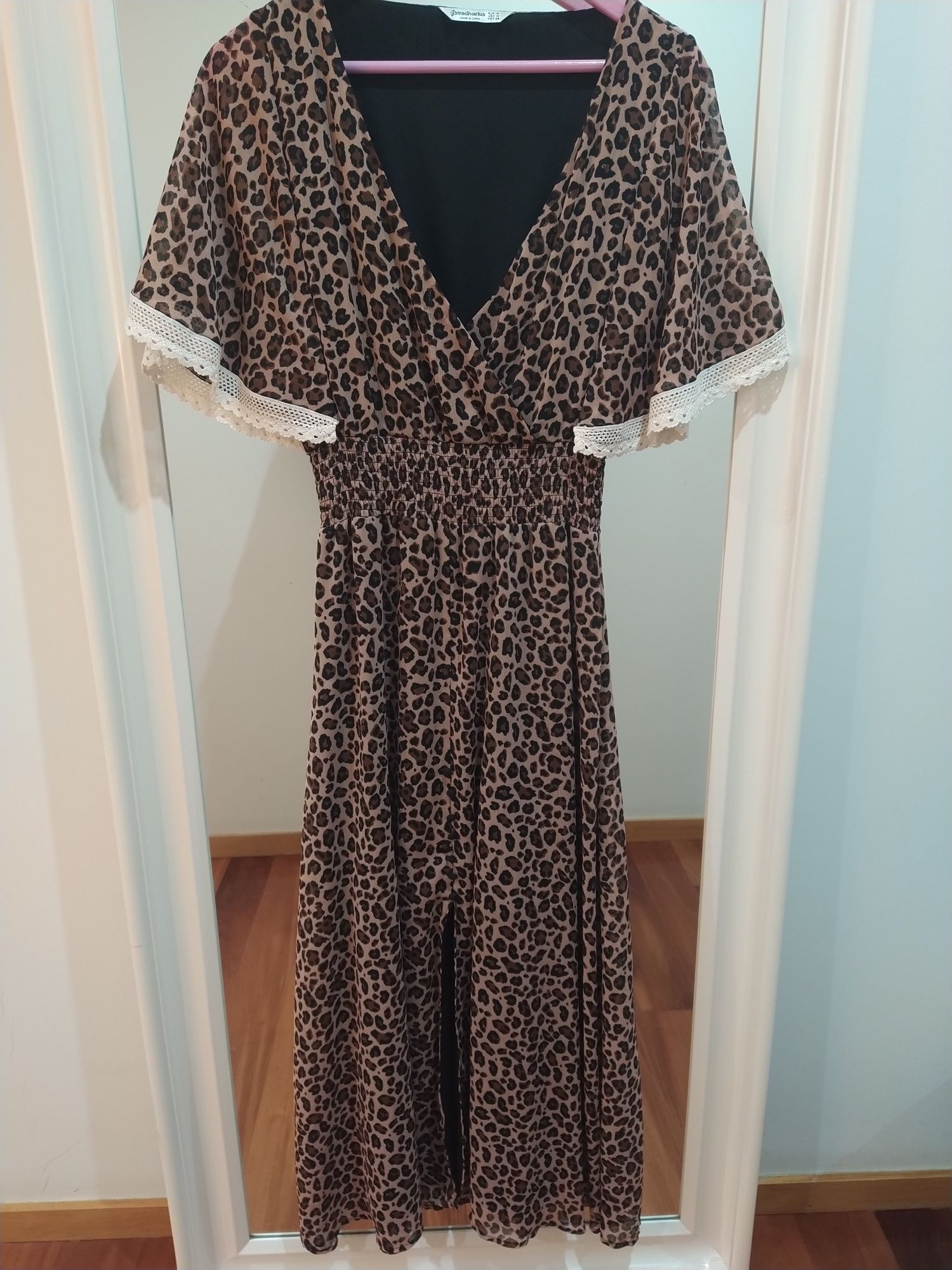 Vestido leopardo Stradivarius