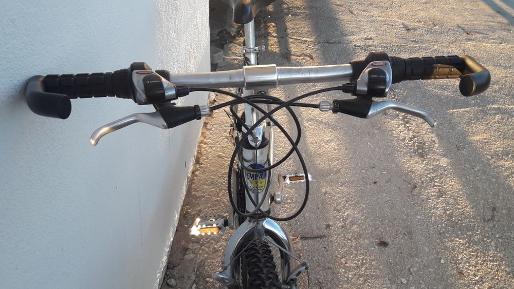 Bicicleta Shimano - toda em alumínio