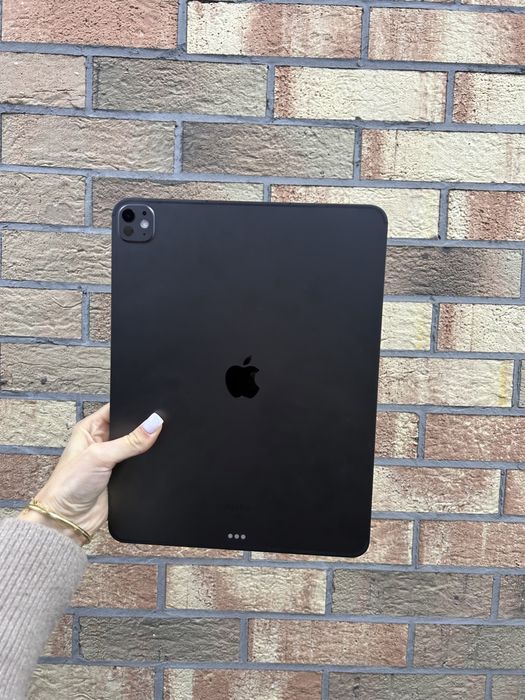 Ipad pro 13 M4 256Gb. (Space) wifi + lte