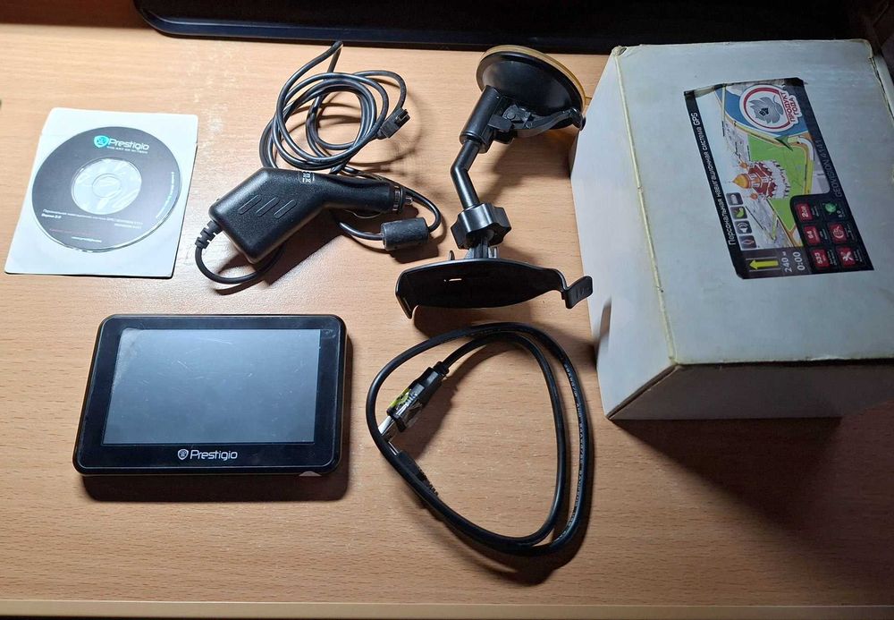GPS навігатор Prestigio GeoVision 4141 Navitel - в чудовому стані.