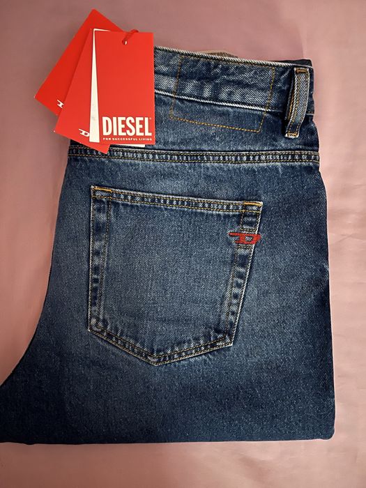 Wyprzedaż spodnie męskie Diesel.