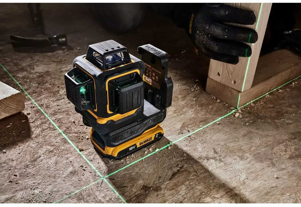 DeWALT DCLE34031 Рівень лазерний 3D\Каркас\Зелений\Гарантiя\3х360