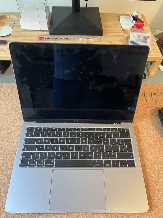 Macbook air 13 A1932 peças