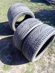 Opony wielosezonowe Tracmax 245/45ZR19