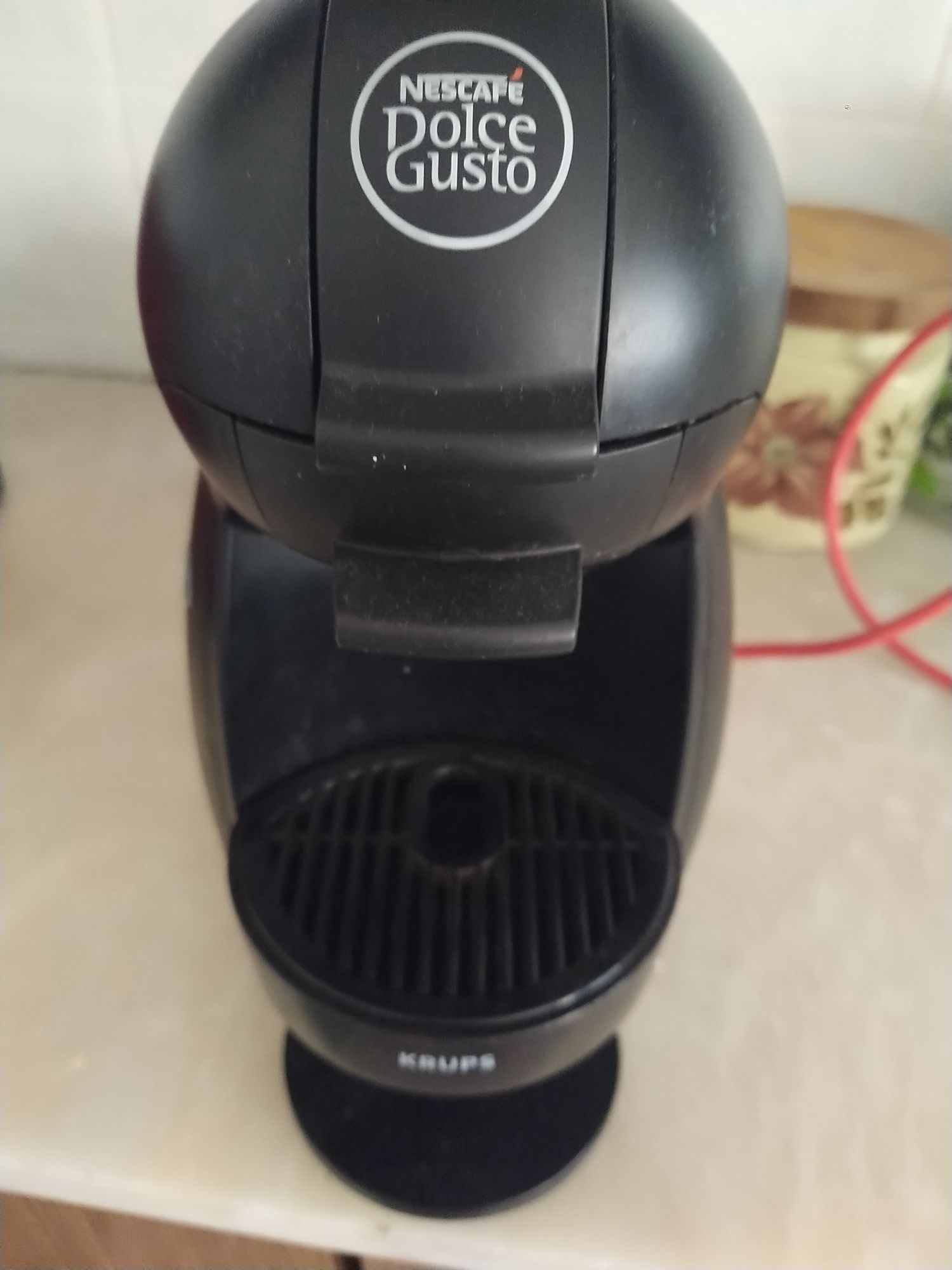 Vendo máquina de café com pouco uso..entrego em mão parque Maia Shopin