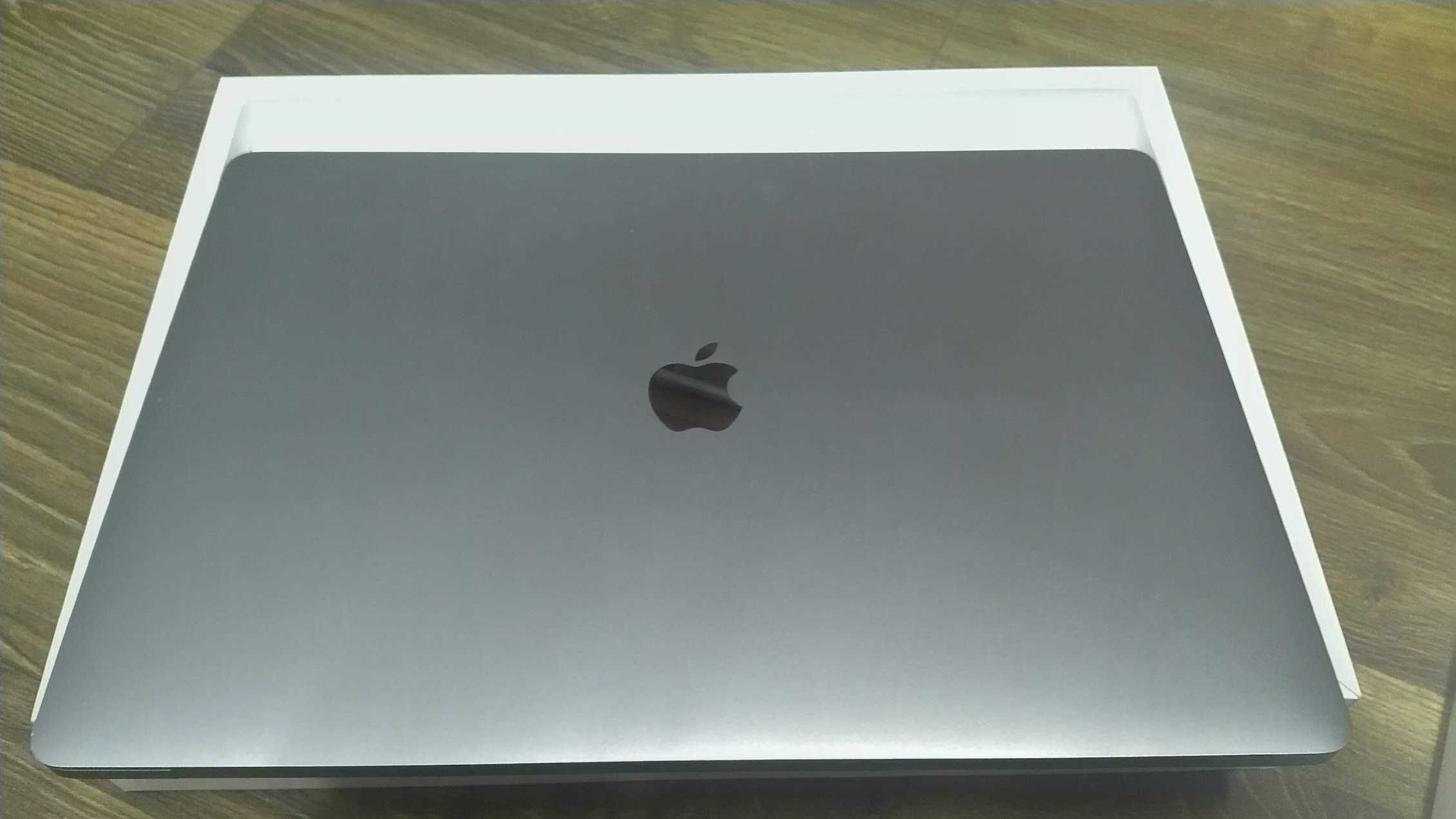 Uszkodzony Macbook Pro 2019 16" A2141