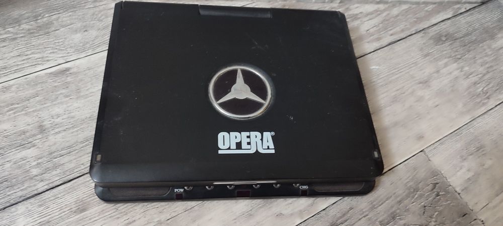 Портативный ДВД плеер Opera