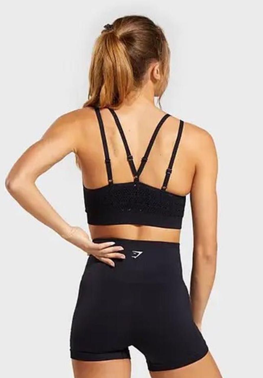 Спортивний топ gymshark