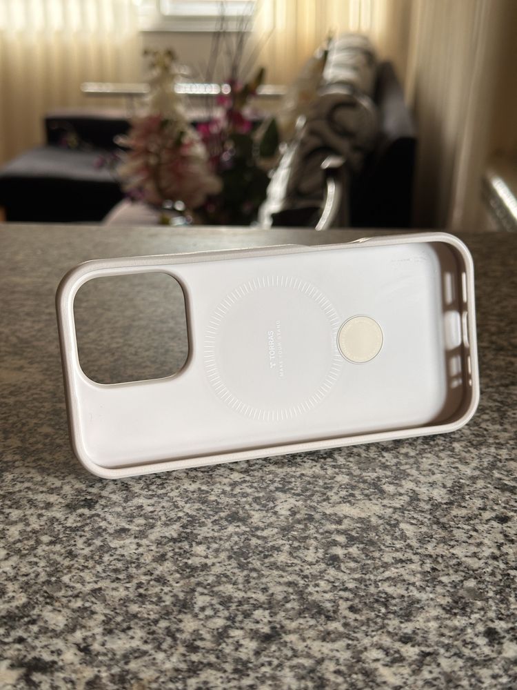 Capa TORRAS Ostand 360 Spin Fusion MagSafe – iPhone 14 Pro / 15 Pro