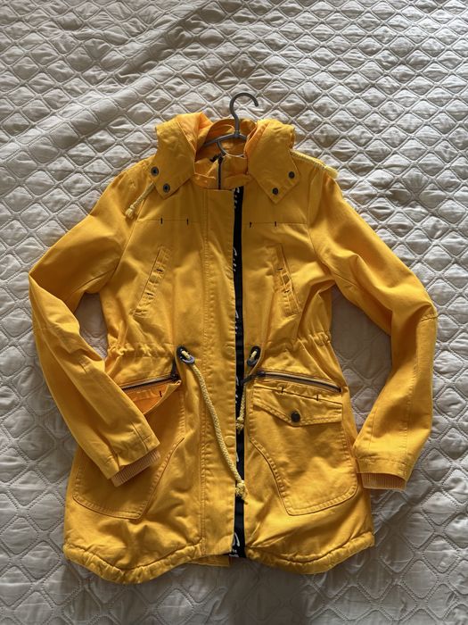 Жіноча Жовта осіння куртка 42-44
