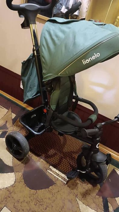 Дитячий велосипед з батьківською ручкою