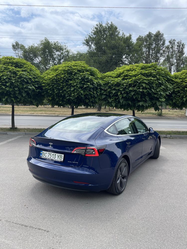 Tesla Model 3 Long Range Dual Motor