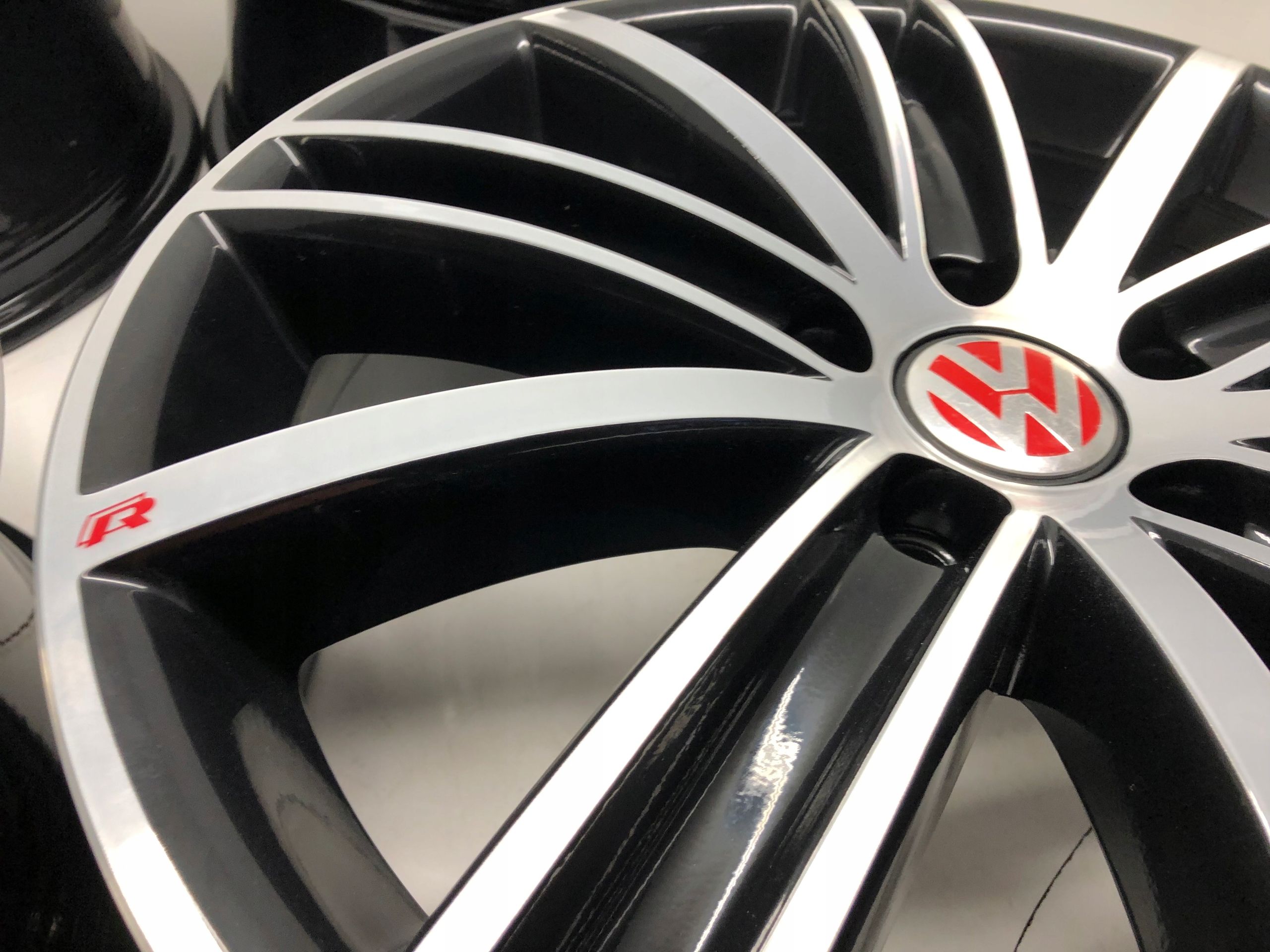 Felgi 18 VW Tiguan Multivan T5 T6 r Line Idealne