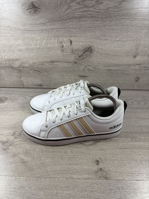 Adidas чоловічі кросівки 41 розмір