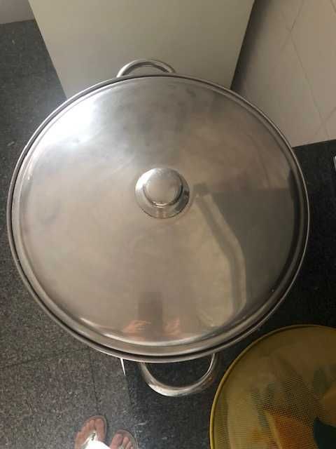 Tacho em aço inoxidável de grandes dimensões, fundo duplo
