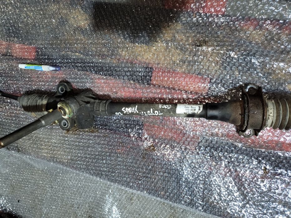 Caixa de.direçao toyota yaris