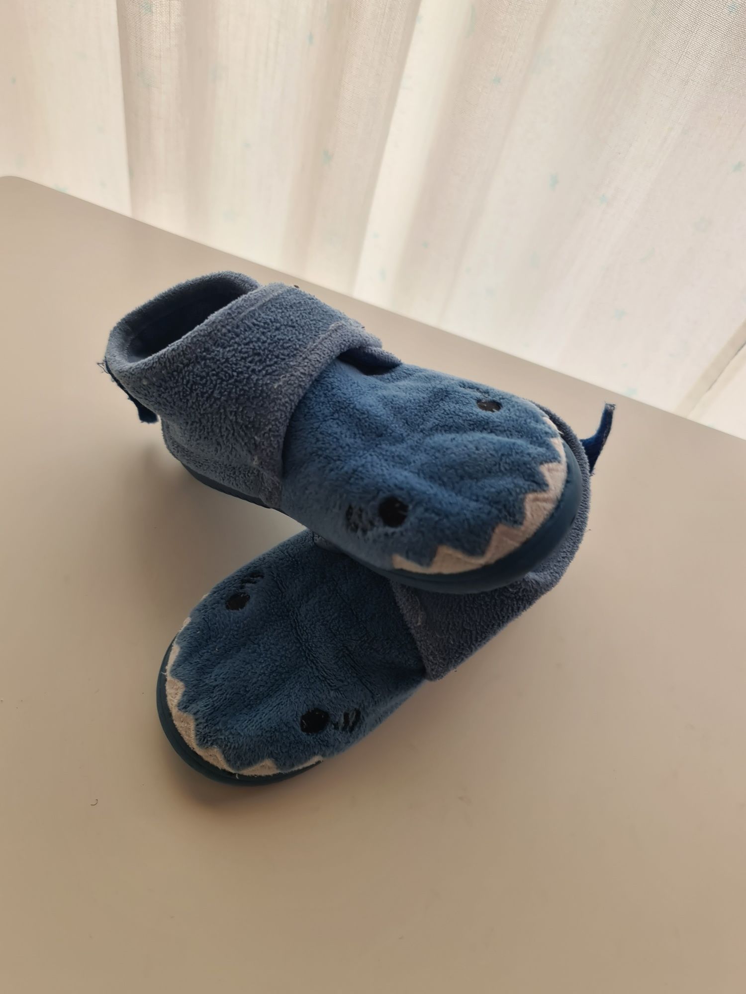 Pantufas menino Tubarão Viroria