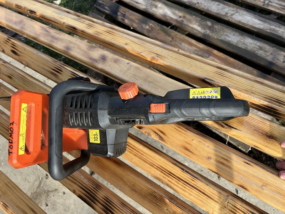 Акумуляторна пилка Dnipro-M DCS-201BC