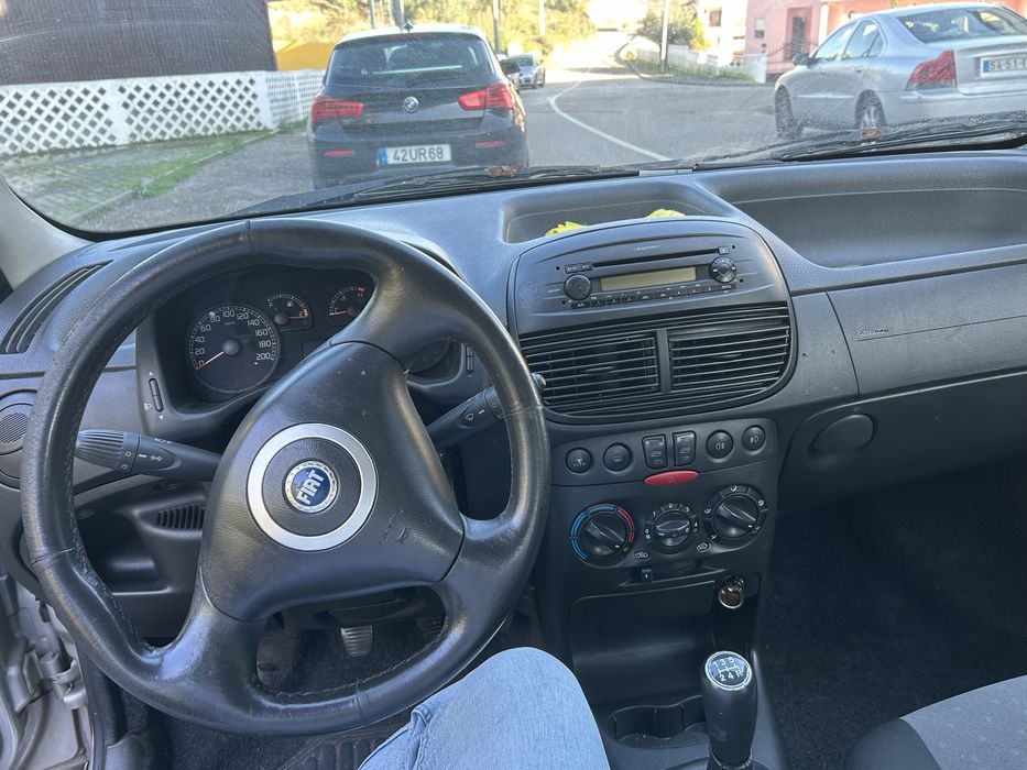 Fiat Punto 1.3 Multijet – Económico e Fiável