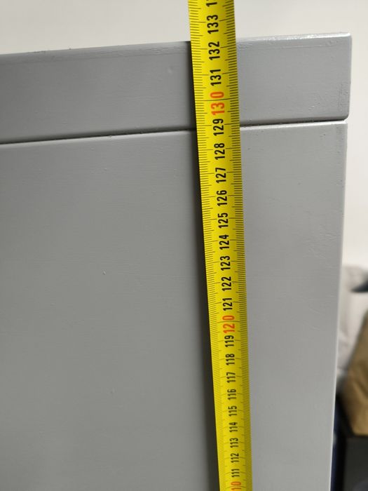 Armário de gavetas antigo, em chapa.