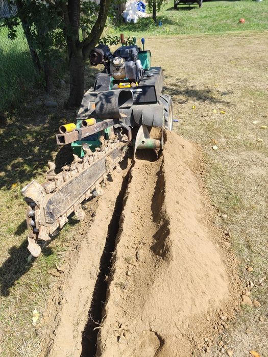 Бара Копка траншей Траншеєкопач Траншеекопатель