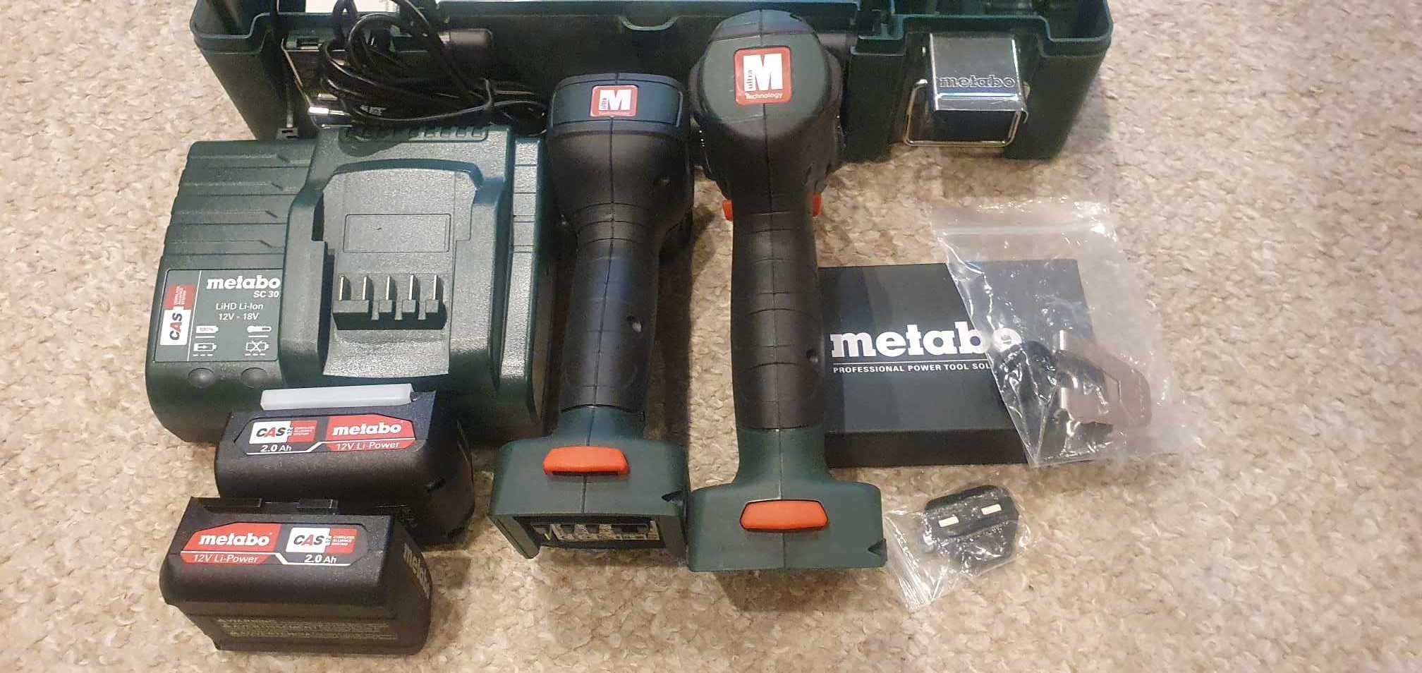 Metabo Wiertarko-wkrętarka + latarka ULA + 2xAKU + ładowarka PowerMaxx