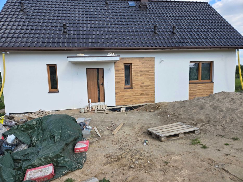 Tynki maszynowe, ocieplenie i zabudowa poddaszy.