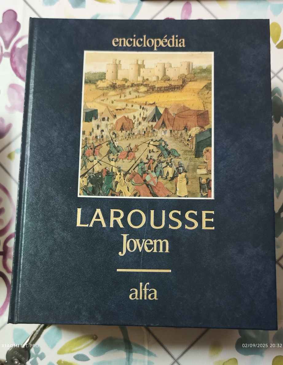 Enciclopédia Larousse