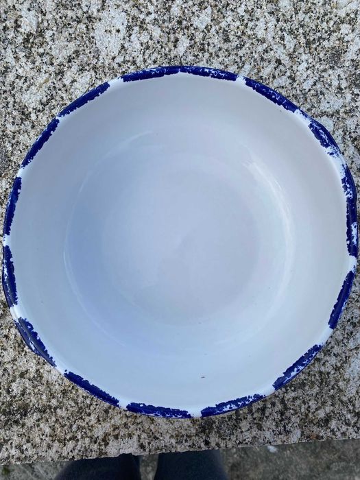 Saladeira branca