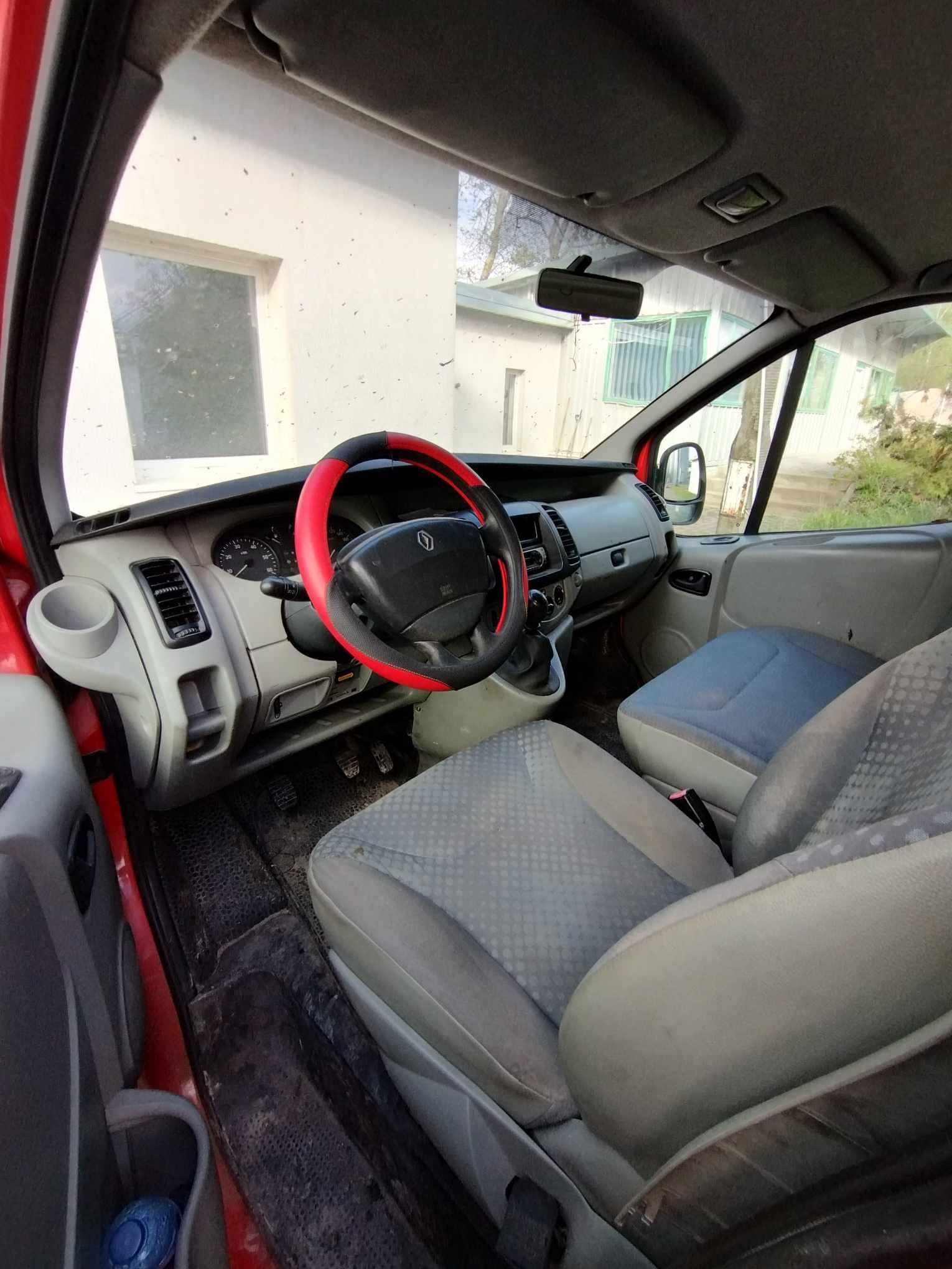 Renault Trafic doca