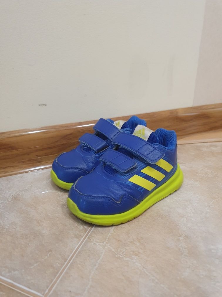 Кросовки Adidas 22 размера