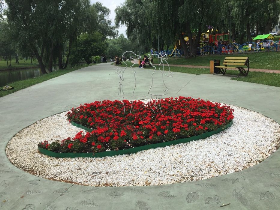 Здам на вул. Каштановій 2+1+1 і є біля метро Політехнічний інститут-10-555.biz.ua