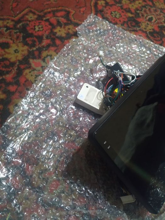 Автомобильный магнитофон сенсорный