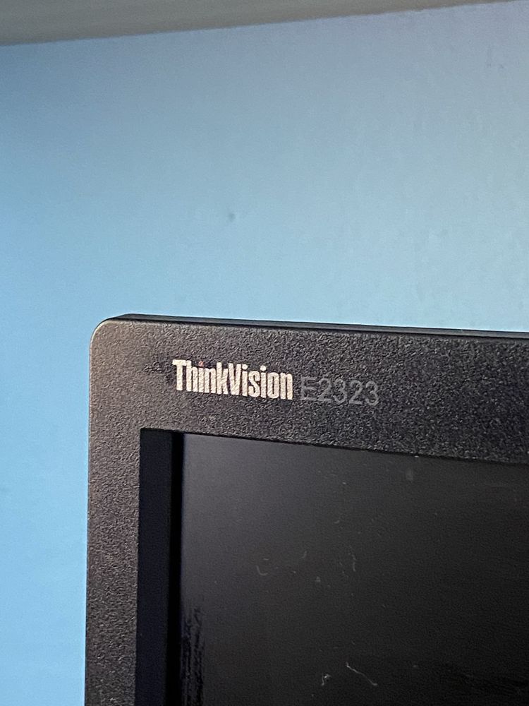 Monitor Lenovo ThinkVision e2323