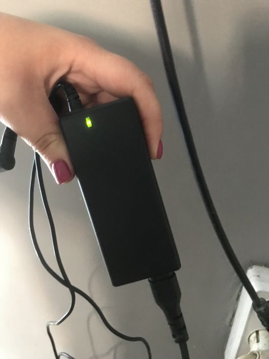 Зарядное на ноутбук