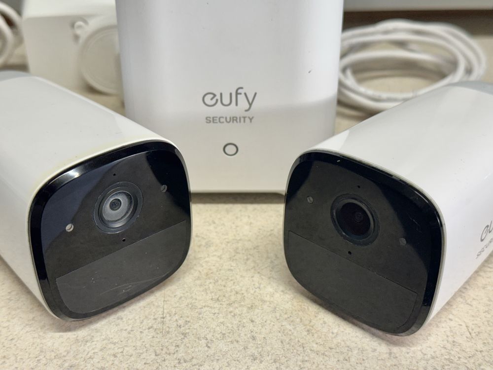 EufyCam 2 Pro zestaw dwóch kamer i stacji bazowej