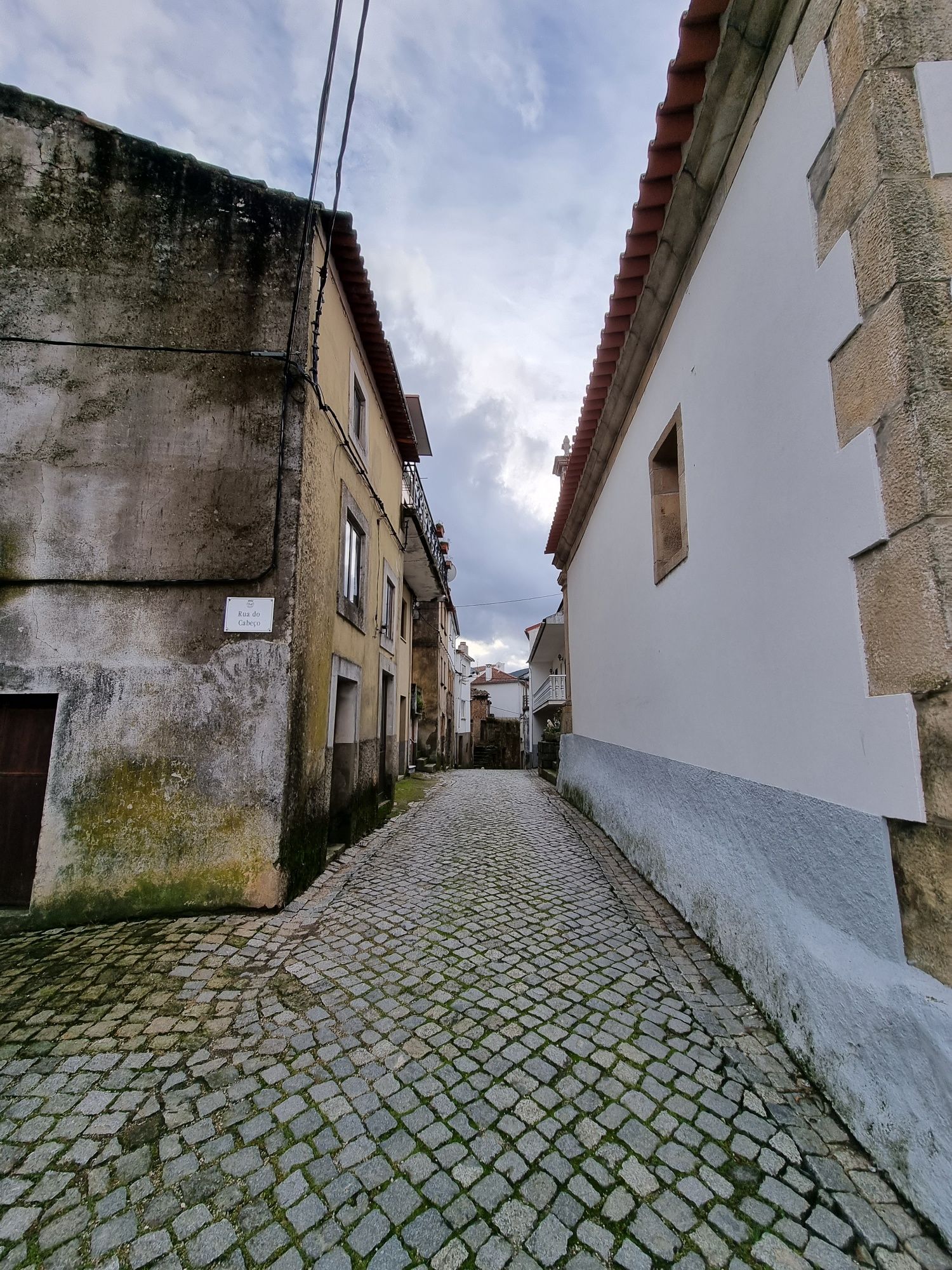 Casa para remodelação vendo com terrenos