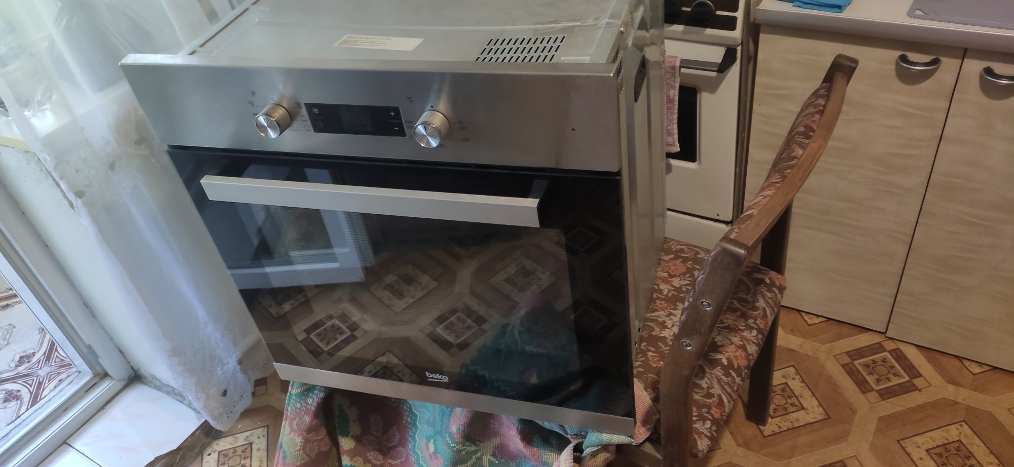 Электрическая духовка Beko BIE22300X