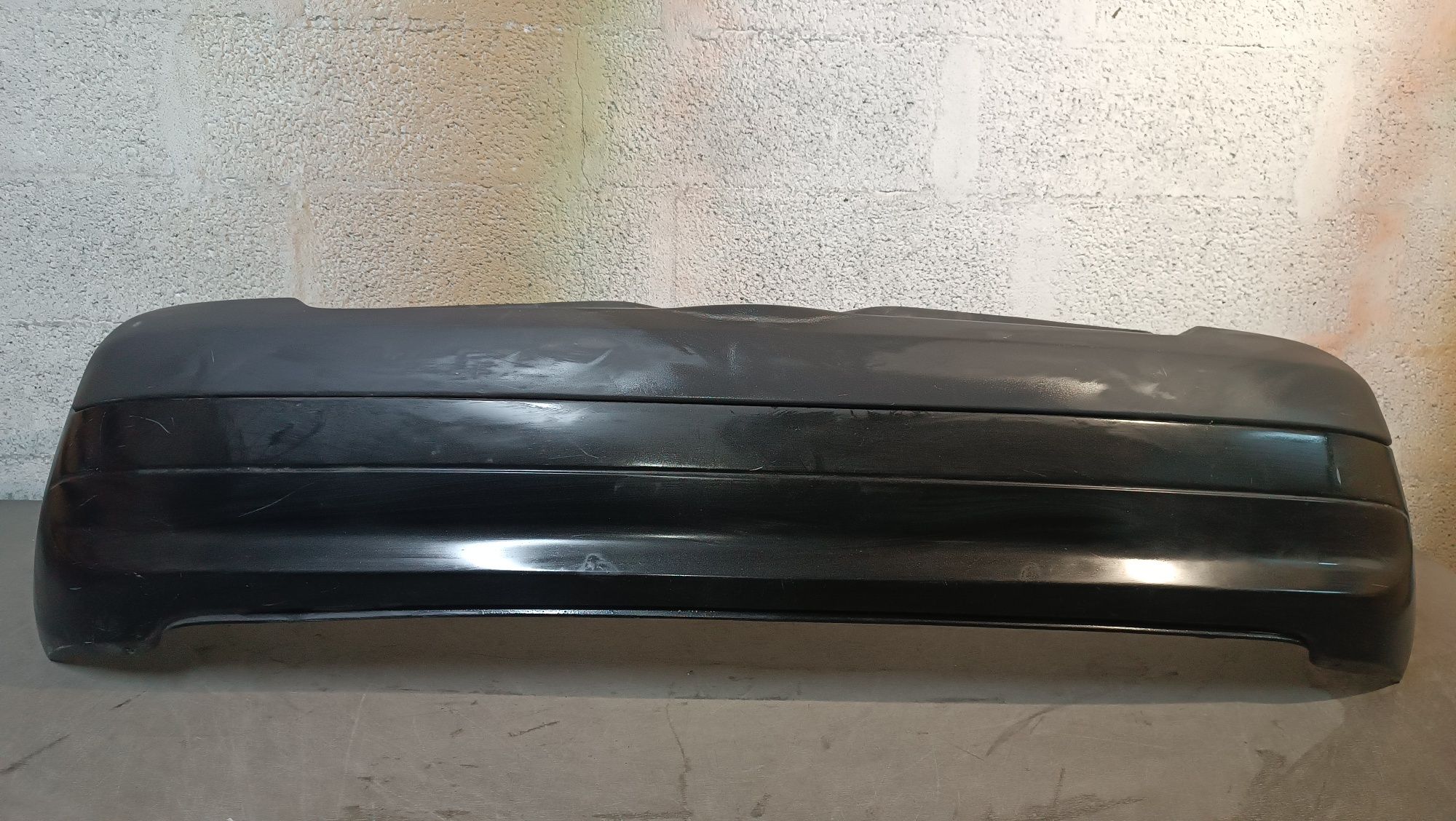 Vendo parachoque de trás Renault Clio 2 ano 1998/2004