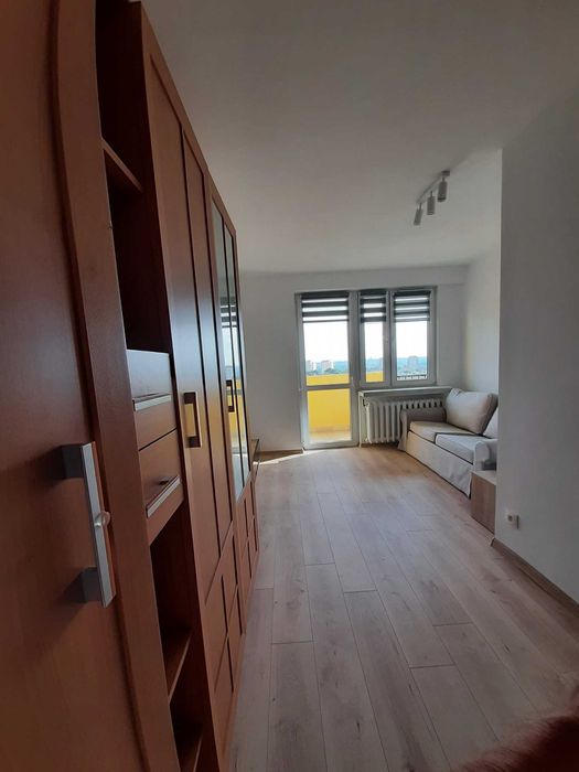 Wynajmę 4 pokoje mieszkanie os. Wysokie 2