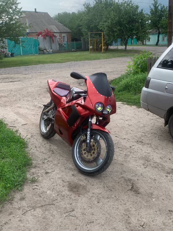 Мотоцикл 250 кубов на Документах