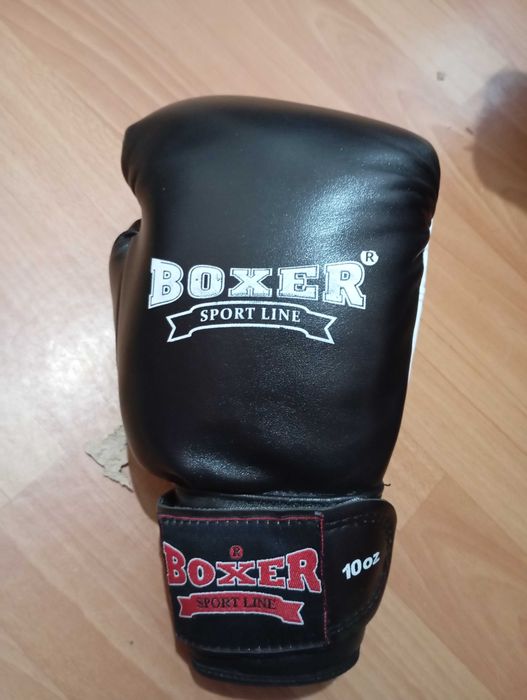 Рукавиці боксерські шкіряні Boxer 10 oz шкіра чорні