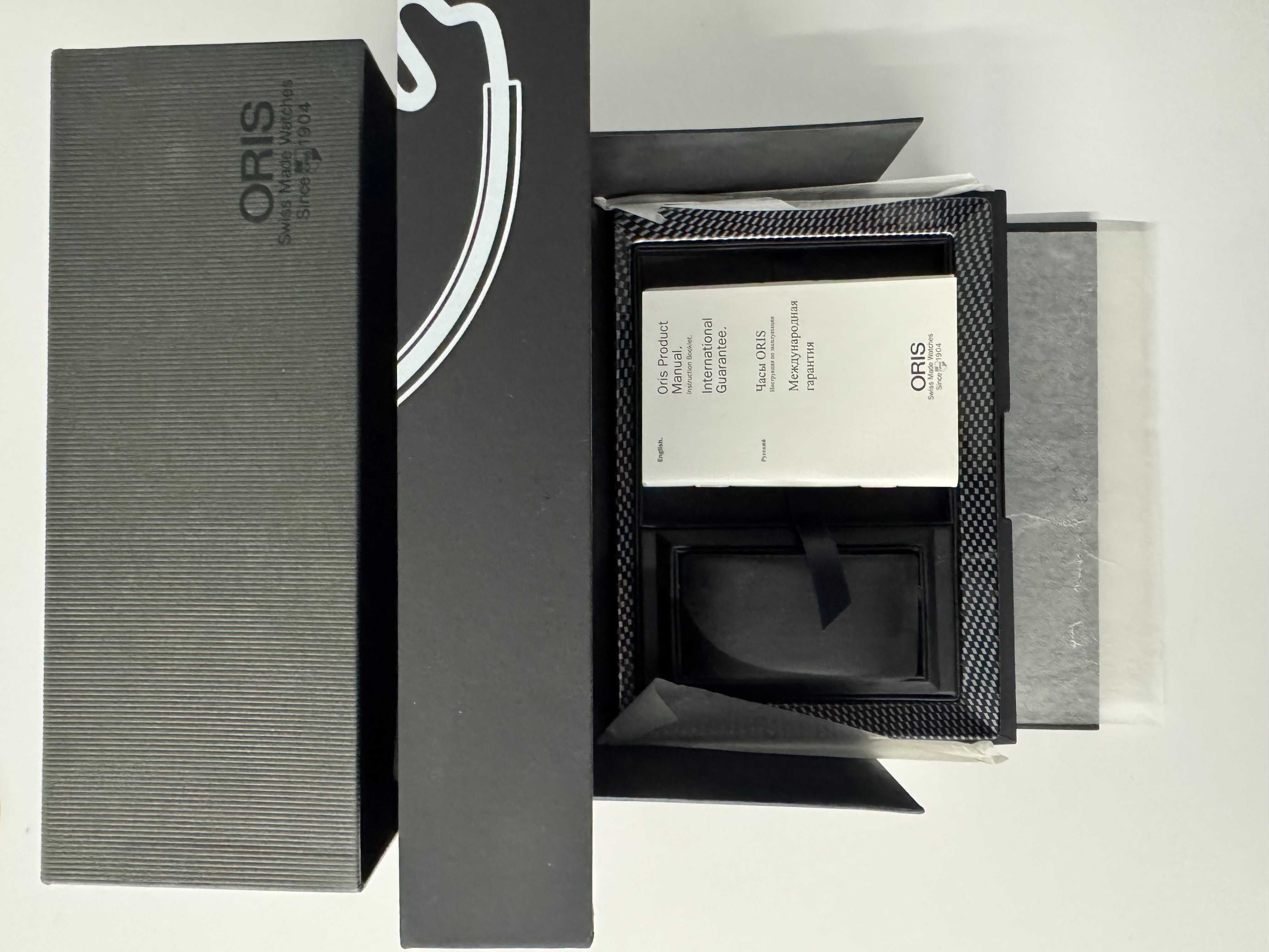 Новые Швейцарские часы  Oris 585.7525.40.64 LS.5.20.44FS