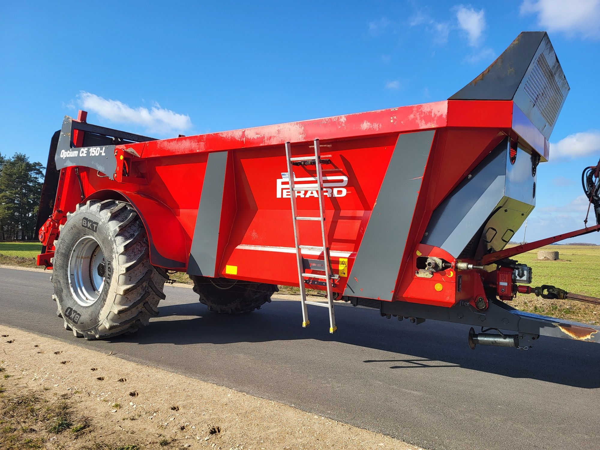 Rozrzutnik obornika Perard CE 150 L 13t 2017 Rolland, Lebo