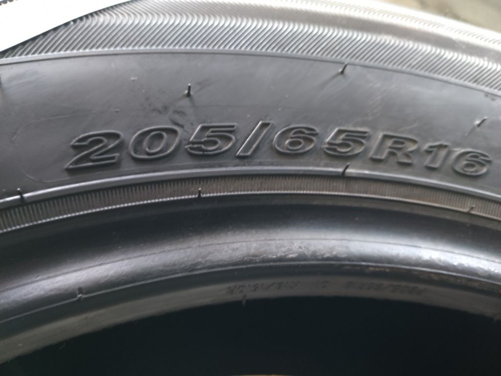 Продам одну шину 205/65 R16 Nexen 2022 год 8 мм