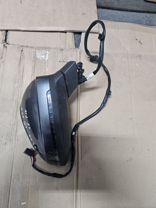 Lusterko prawe Audi A4 B9 15Pin kolor Z7S