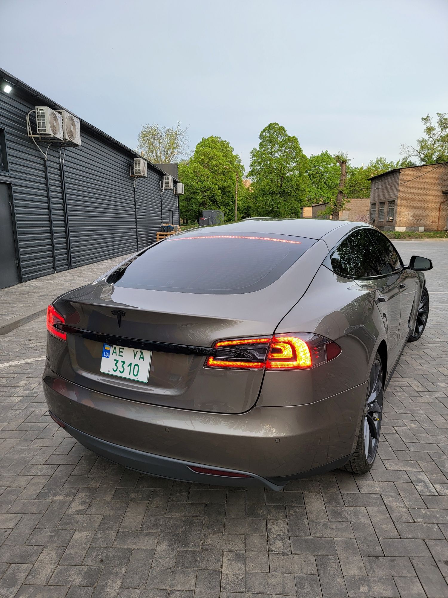 Tesla model S 15рік обмін