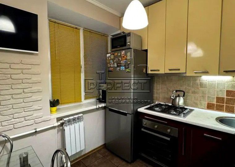 Продаж 2 к квартири Єреванська 23 /  Ереванская 23